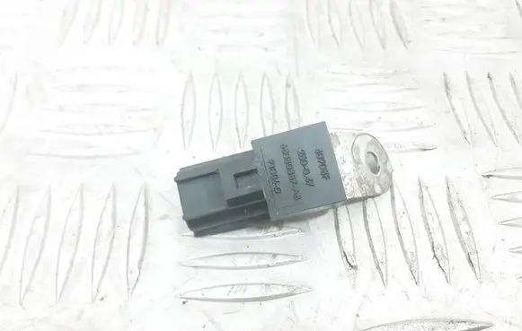 Chrysler Pacifica Combustion relay 68080837AB