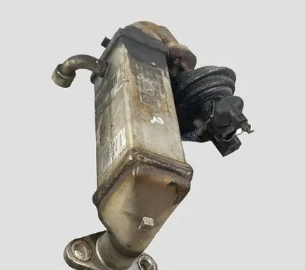 BMW 1 E81 E87 EGR valve cooler 7805189 N3659004