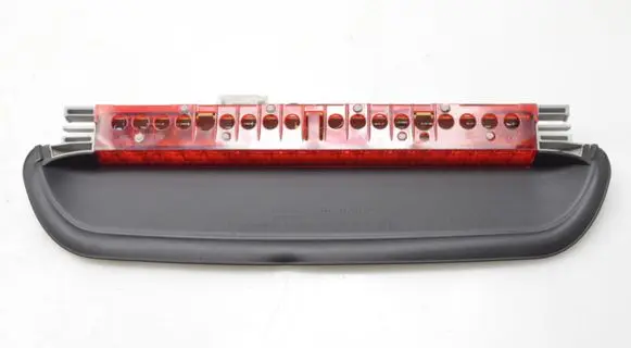 BMW 3 E90 E91 Third/center stoplight 479011