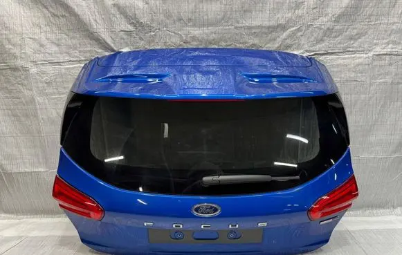 Ford Focus ST Tailgate/trunk/boot lid