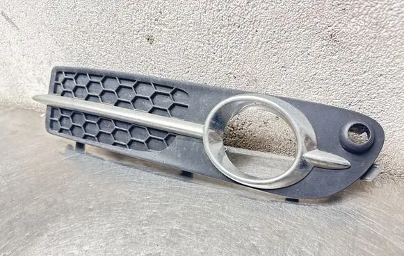Volvo S80 Front fog light trim/grill 30655929