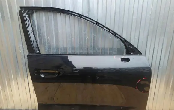 Porsche Macan (95B) Front door 95B8313124