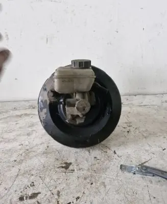 Opel Zafira A Brake booster