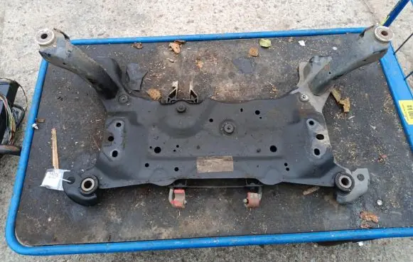 Volvo V40 Front subframe