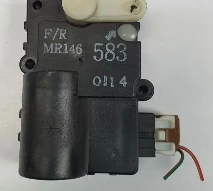 Volvo S40, V40 A/C air flow flap actuator/motor MR146583