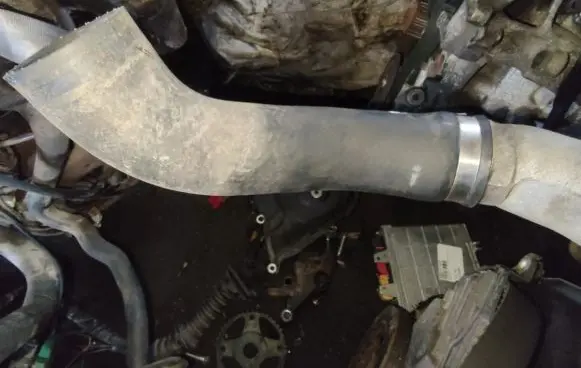 Mazda 6 Intercooler hose/pipe