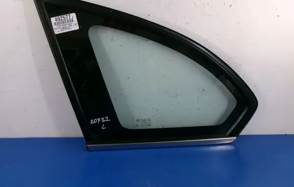 Chevrolet Captiva Rear side window