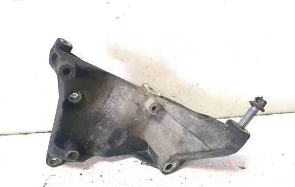 Opel Zafira A A/C compressor mount bracket 24459840
