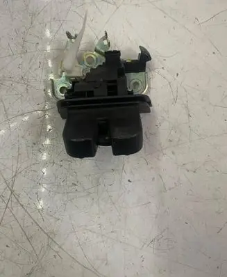 Audi Q7 4L Tailgate/trunk/boot lock/catch/latch 4F9827505