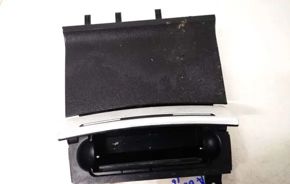 Audi A3 S3 8P Car ashtray 8p0864147
