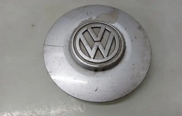 Volkswagen Golf III Original wheel cap 1H0601151B