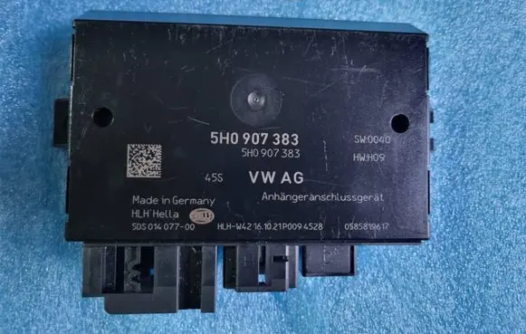 Volkswagen PASSAT B8 Tow bar trailer control unit/module 5H0907383C