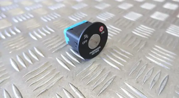 Hyundai Tucson TL Passenger airbag on/off switch 