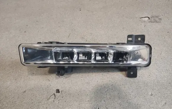 BMW 5 G30 G31 Front fog light 7349131