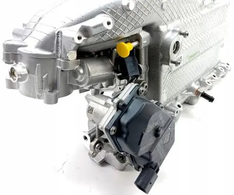 Volkswagen Golf VIII Intake manifold 05L129766Q, 05L131501M