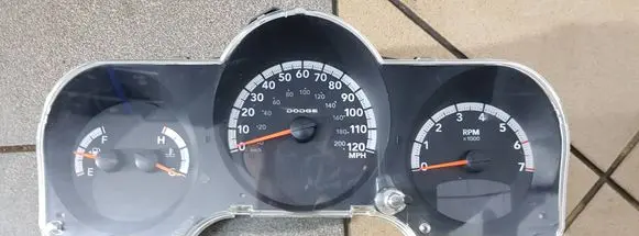 Dodge Nitro Speedometer (instrument cluster) 5172366AA