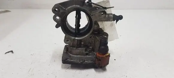 Opel Insignia A Throttle valve 55564164