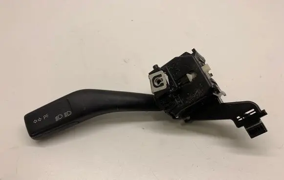 Volkswagen Golf Plus Indicator stalk 1K0953513