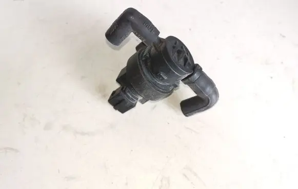 Mercedes-Benz C W203 Turbo solenoid valve 0004701593