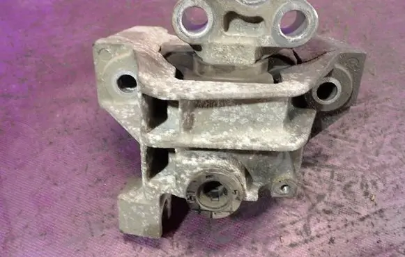 Fiat Bravo Engine mount vacuum valve 