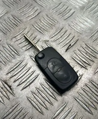 Volkswagen PASSAT B5 Ignition key/card 