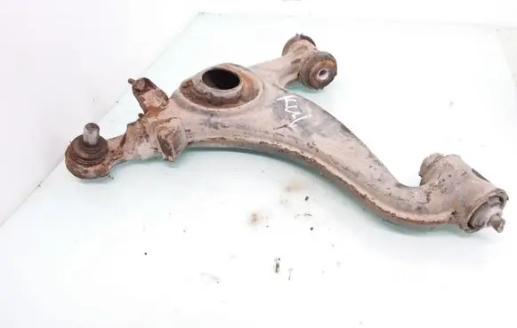 Mercedes-Benz E W124 Front lower control arm/wishbone