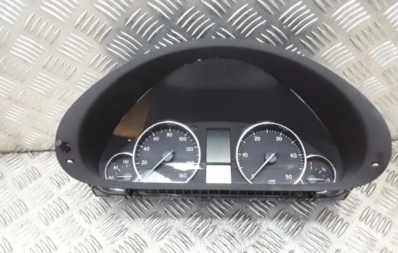 Mercedes-Benz C W203 Speedometer (instrument cluster) a2c53091836