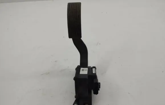 Hyundai Santa Fe Accelerator throttle pedal Cbf0089a2b900