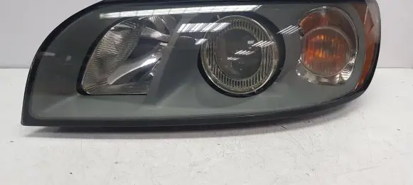 Volvo V50 Headlight/headlamp 30698648