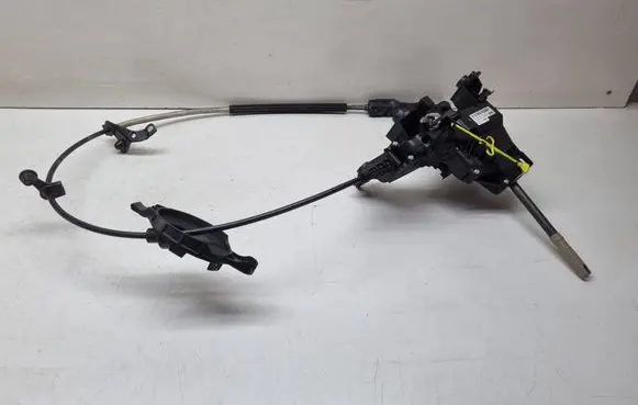 BMW 2 F46 Gear shifter/selector 8483099 25168483099