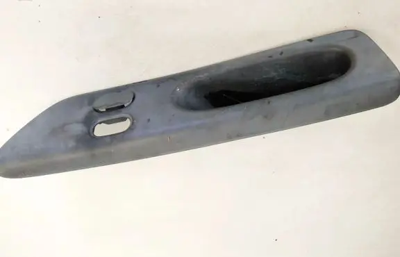 Renault Laguna I Front door window switch trim 7700822334