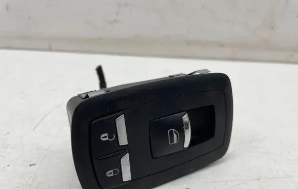 Maserati Ghibli Electric window control switch 670025405
