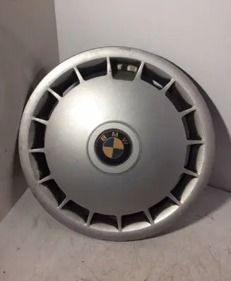 BMW 3 E30 R14 wheel hub/cap/trim 361311791701