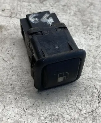 Volkswagen Golf IV Fuel tank opening switch 3b0959833a