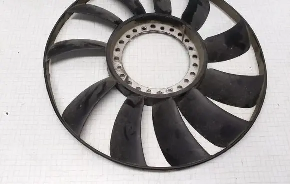 Audi A4 S4 B5 8D Fan impeller 058121301B