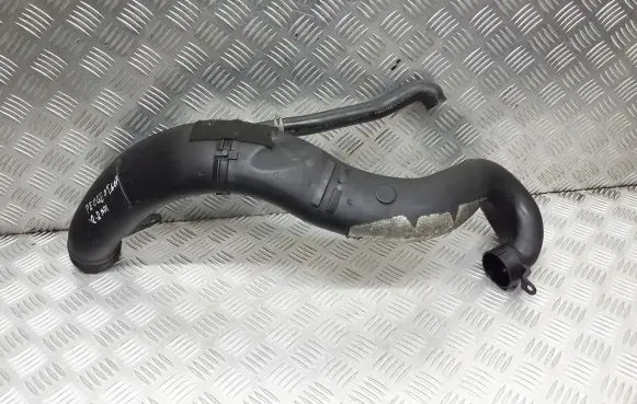 Peugeot 607 Air intake hose/pipe 9637053080
