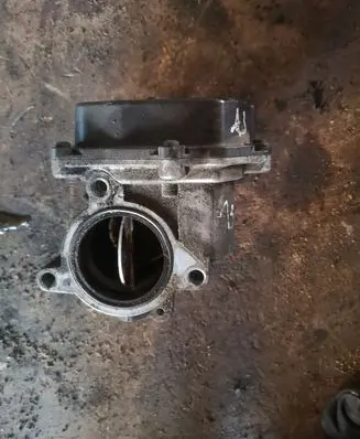Audi A3 S3 8P Throttle valve 03L128063J