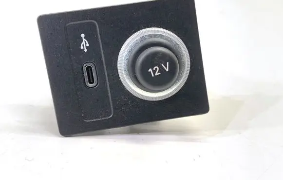 Skoda Superb B8 (3V) USB socket connector 