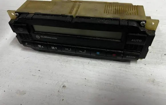 Volkswagen PASSAT B5 Climate control unit 3B1907044A 5HB00761702