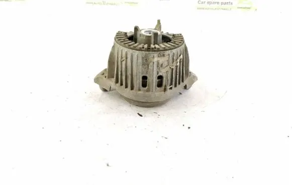 Mercedes-Benz E W212 Engine mount bracket DALISID2900 2122406417 2122404217