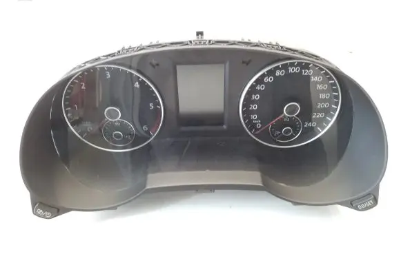 Volkswagen Sharan Speedometer (instrument cluster) 7N0920870L