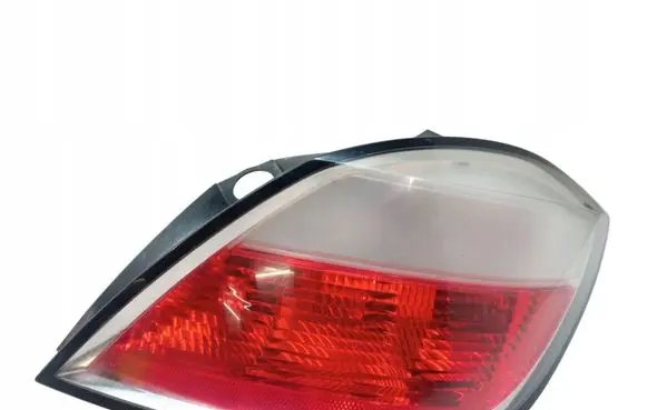 Opel Astra H Rear/tail lights 24451837