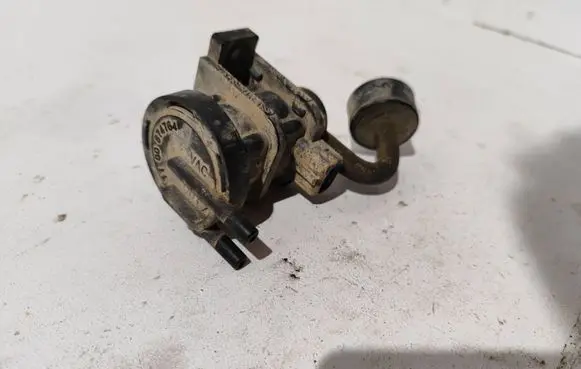 Volvo S40, V40 Turbo solenoid valve 7700874764