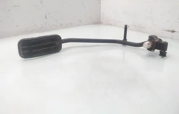 Volkswagen Transporter - Caravelle T4 Accelerator throttle pedal