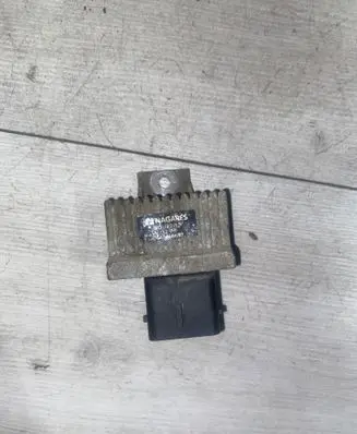 Renault Scenic II - Grand scenic II Glow plug pre-heat relay 9640469680