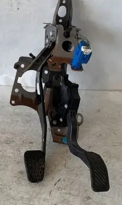 Mazda 2 Pedal assembly K42387410