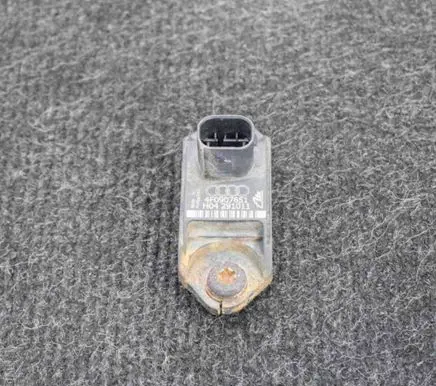 Volkswagen PASSAT CC Acceleration sensor 4F0907651