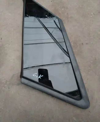 Opel Grandland X Rear side window YP00066580