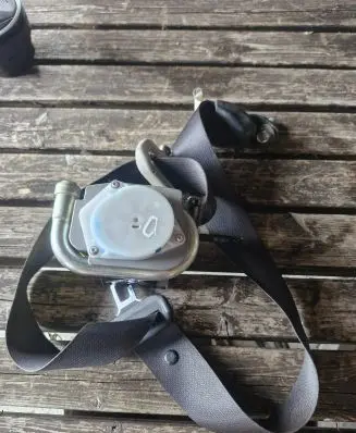 Mazda 6 Front seatbelt