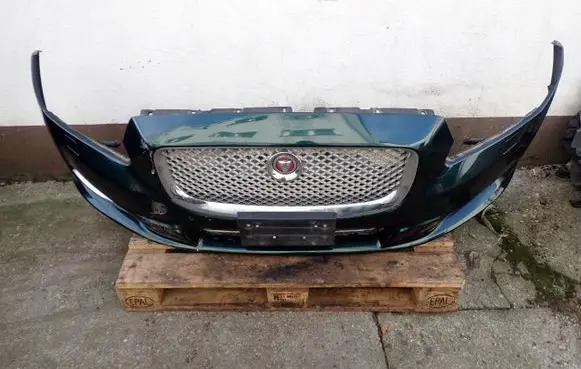 Jaguar XJ X351 Front bumper 